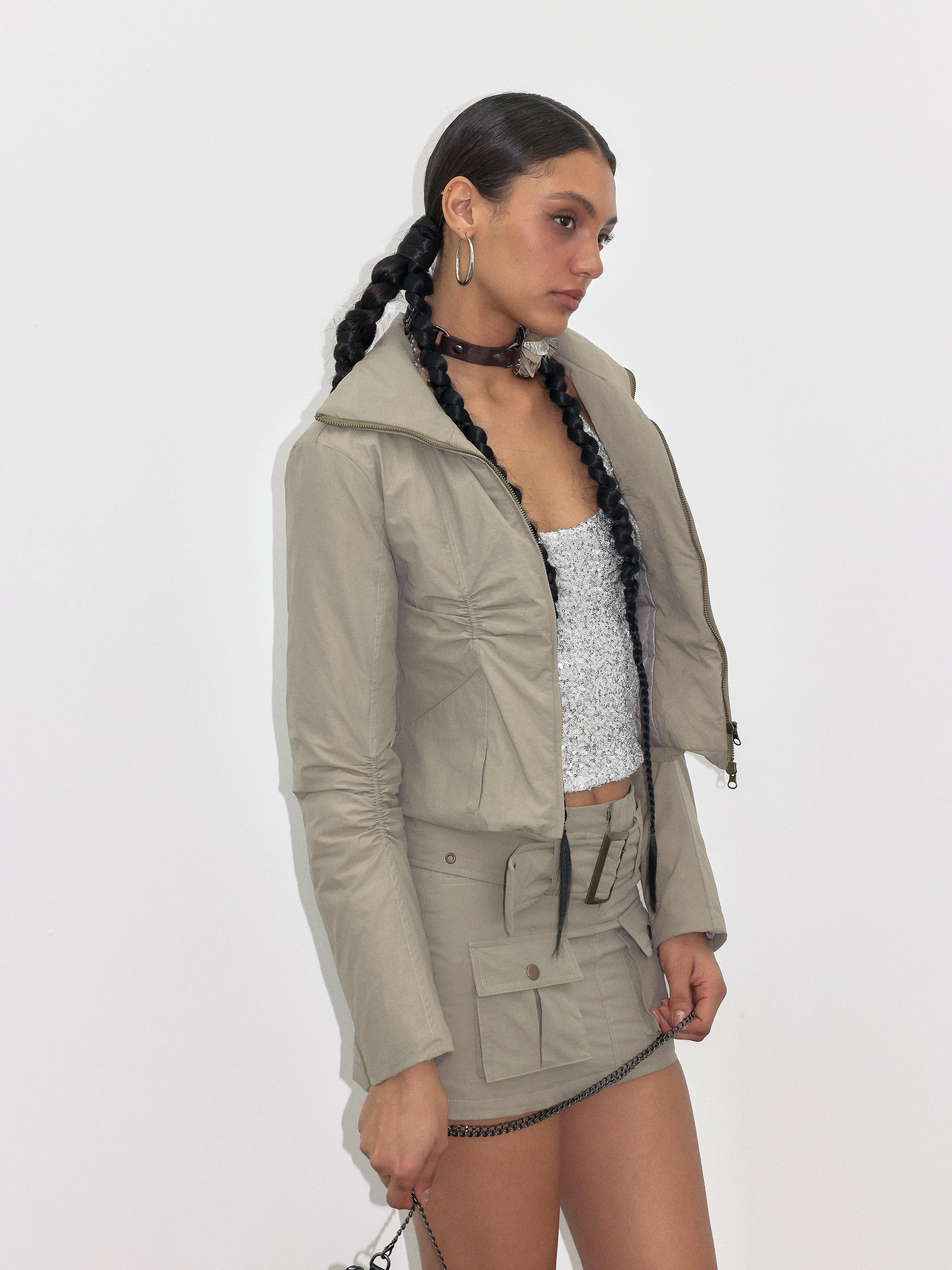 106-grayish-green-lightweight-down-jacket-1.webp Grayish Green Lightweight Down Jacket