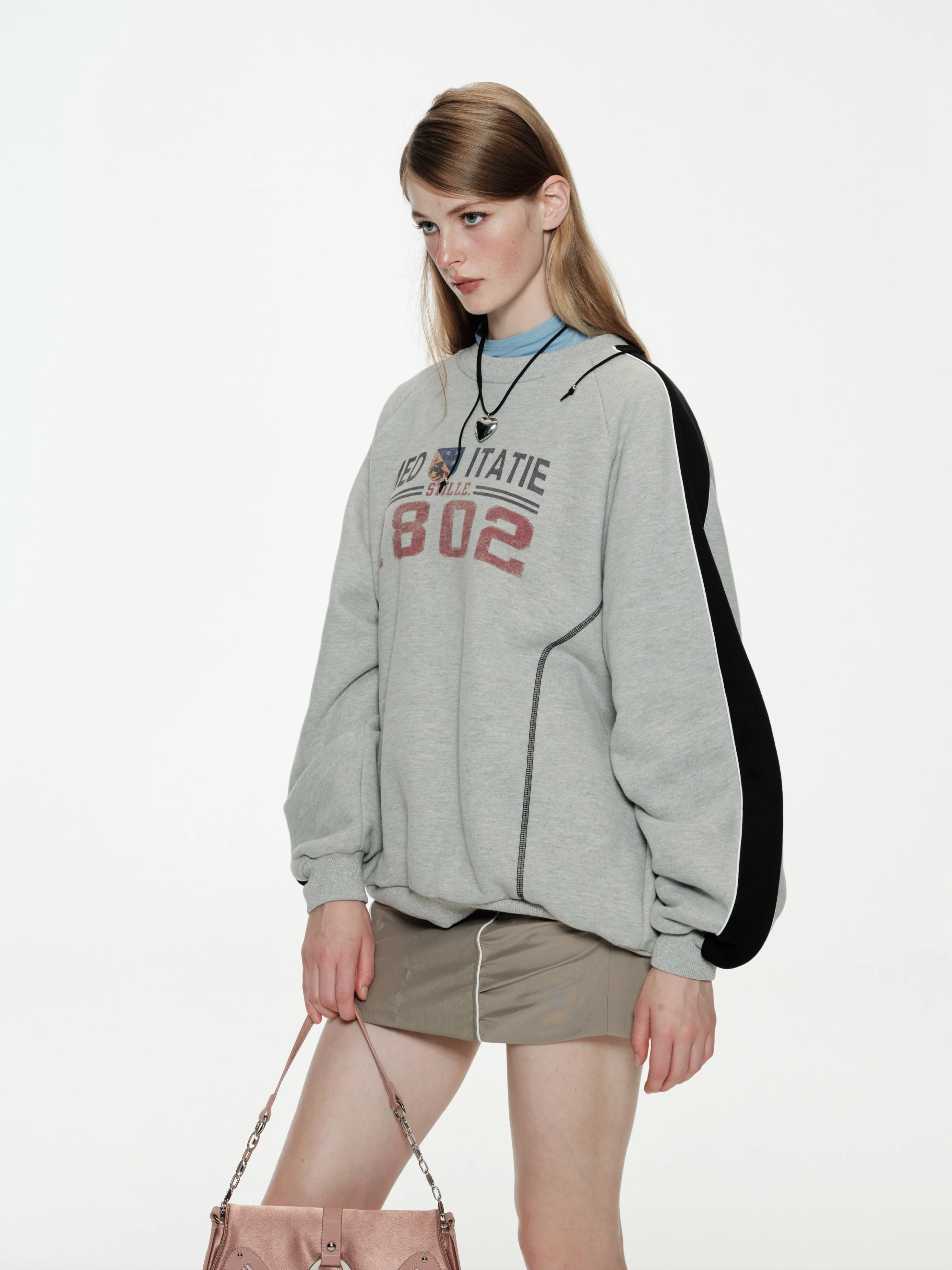 1534-1802-vintage-style-sweatshirt-1.webp 1802 Vintage Style Sweatshirt