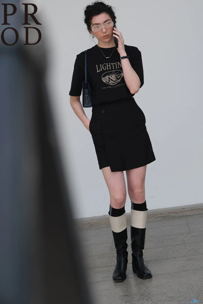 Lighting Basic Short Sleeve T-Shirt / Black