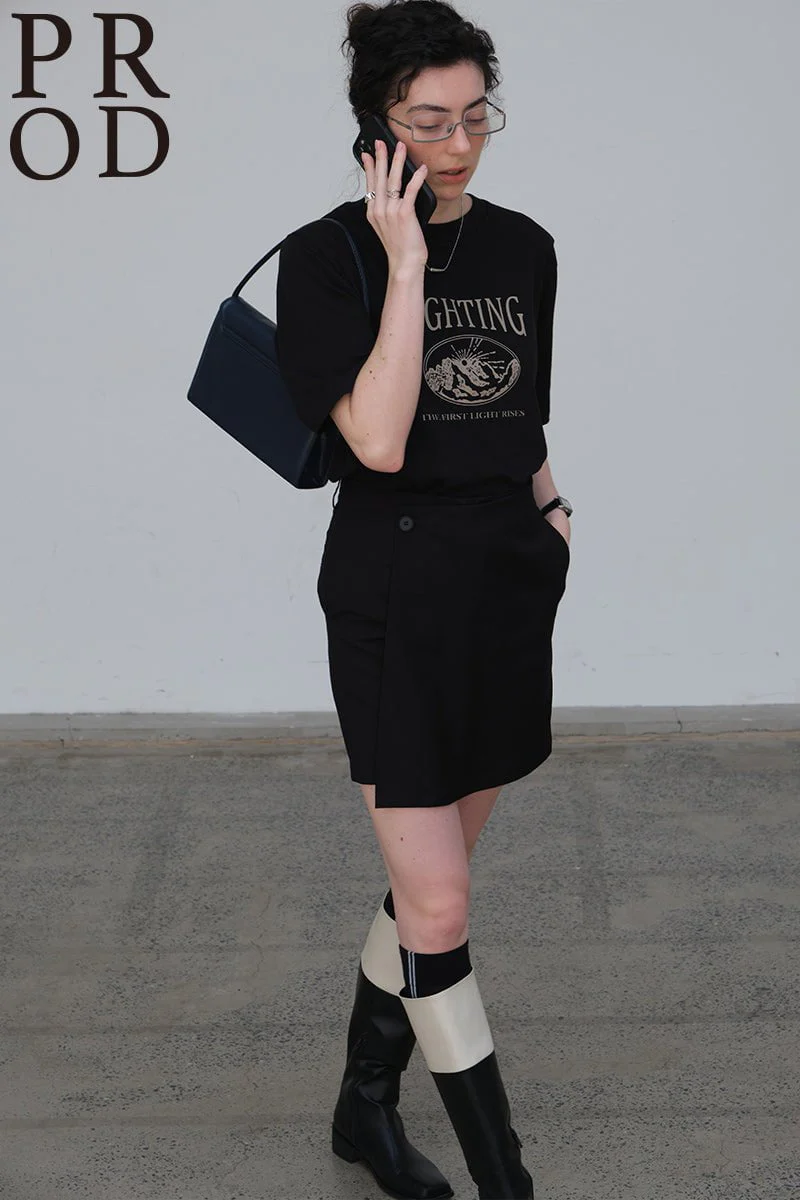 Lighting Basic Short Sleeve T-Shirt / Black