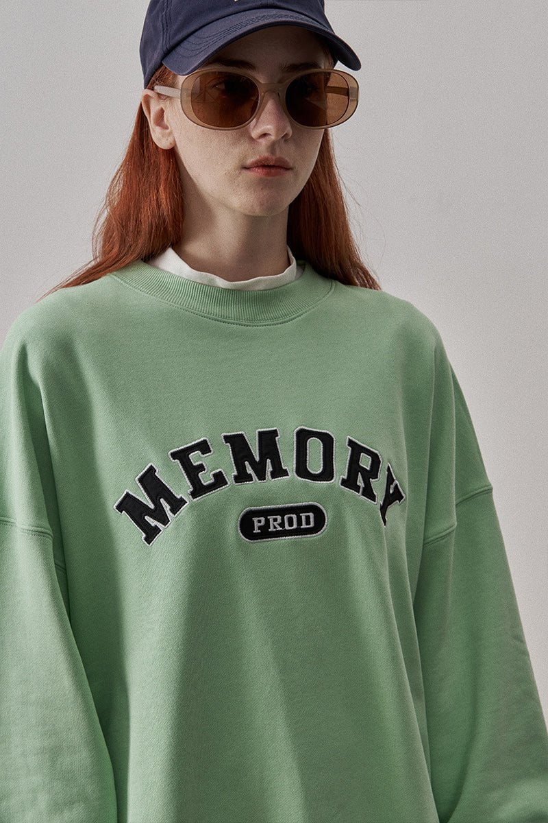 2097-loose-fit-memory-letters-embroidered-crewneck-sweatshirt-honeydew-green-6.jpg Loose Fit Memory Letters Embroidered Crewneck Sweatshirt / Honeydew Green
