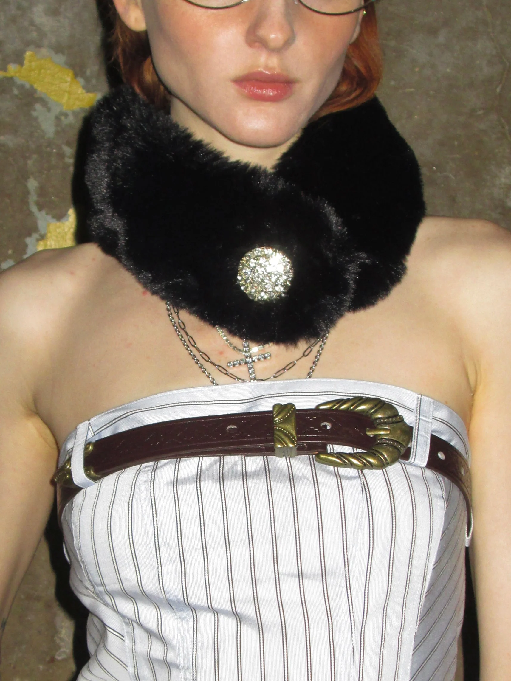 432-faux-fur-scarf-black-1.webp Faux Fur Scarf /Black