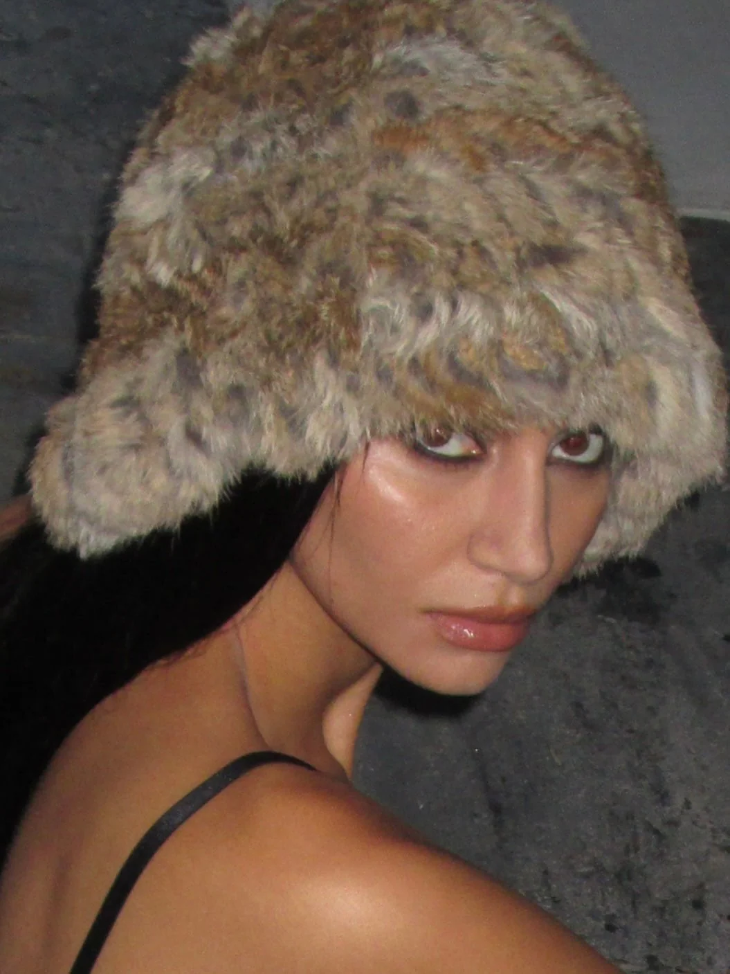 617-amber-crochet-faux-fur-hat-1.webp Amber Crochet Faux fur Hat